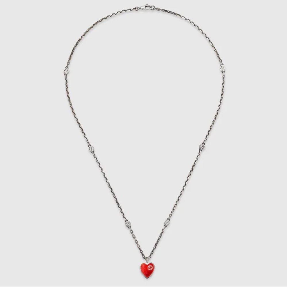 Necklace with Interlocking G enamel heart monogram chain silver red shiny luxe